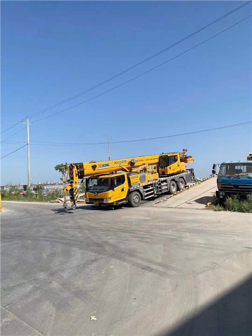 麻山区吊车作业时，可能会产生哪些额外收费项目？